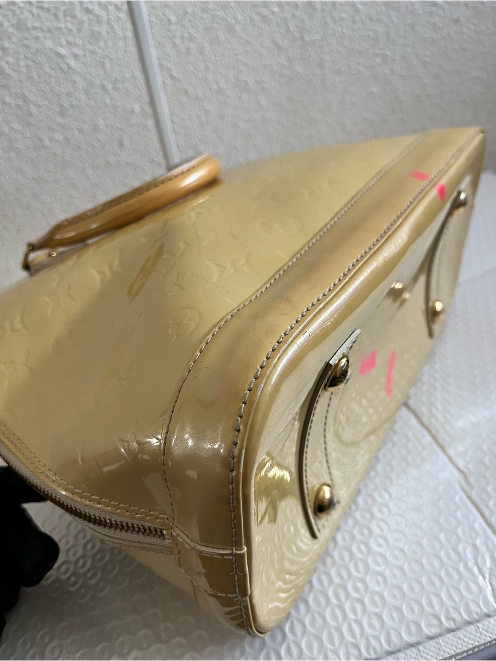 Louis vuitton Alma Vernis bag - Picture 5 of 15